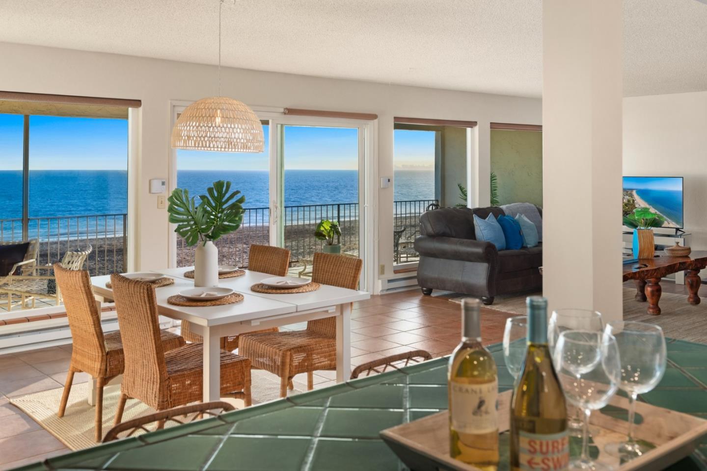 369 Beach DR