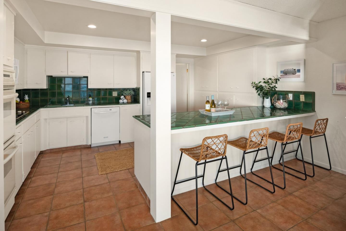 369 Beach DR