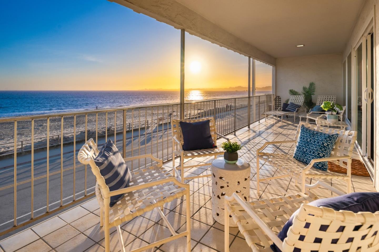 369 Beach DR