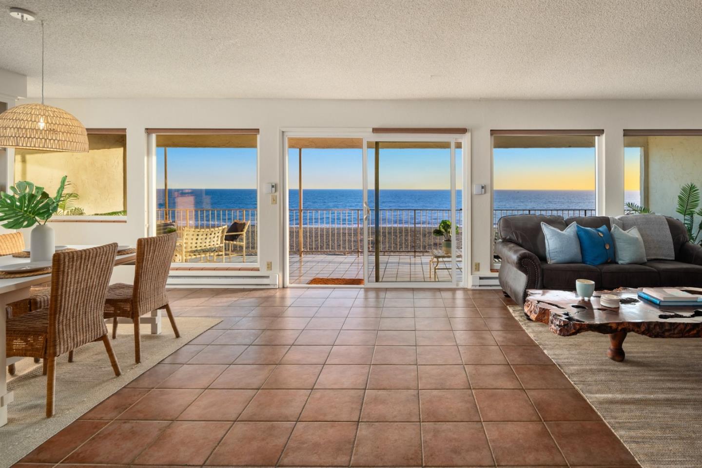 369 Beach DR