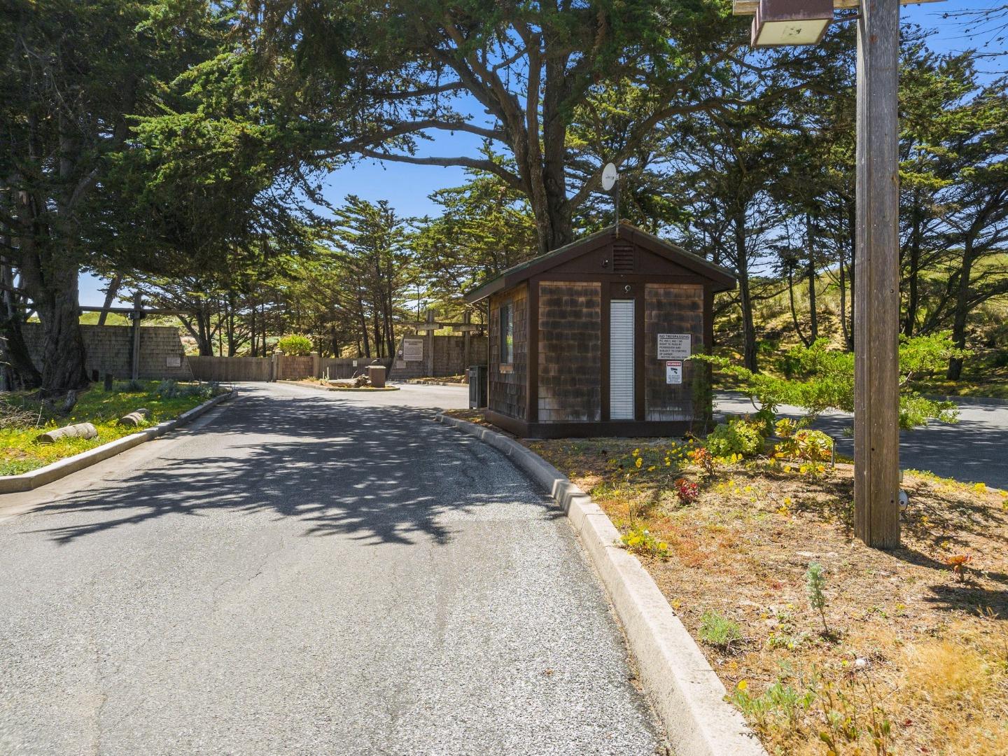 310 Monterey Dunes WAY