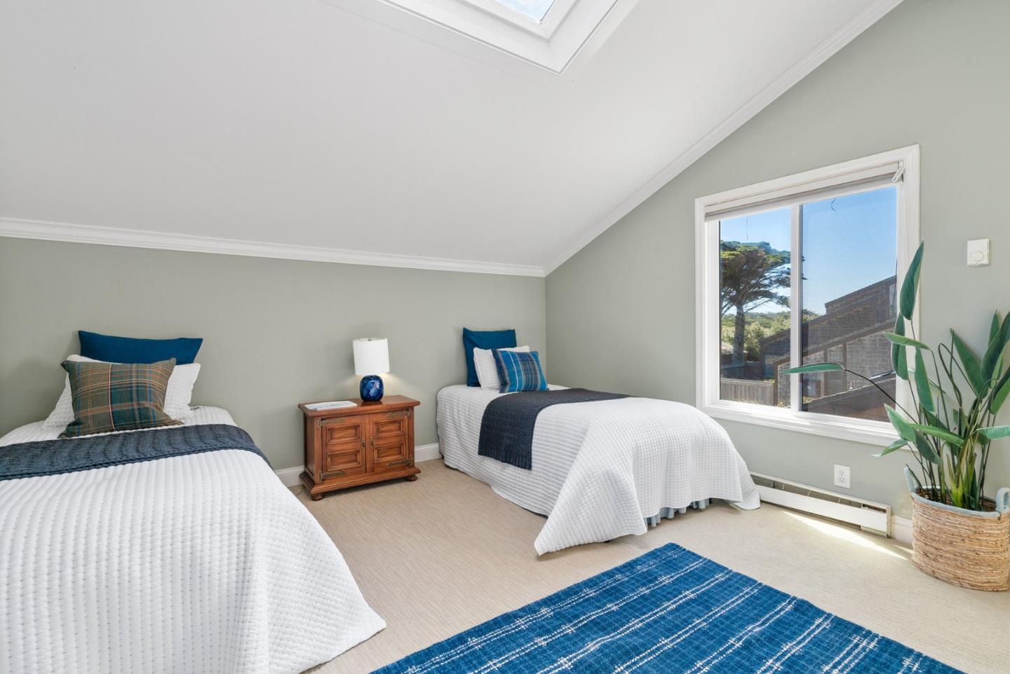 310 Monterey Dunes WAY