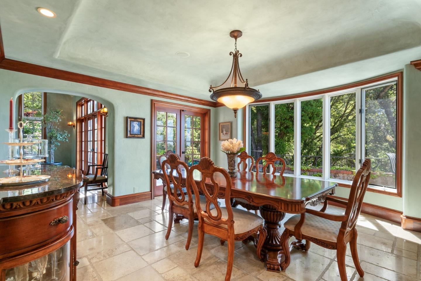 5042 Wildberry LN
