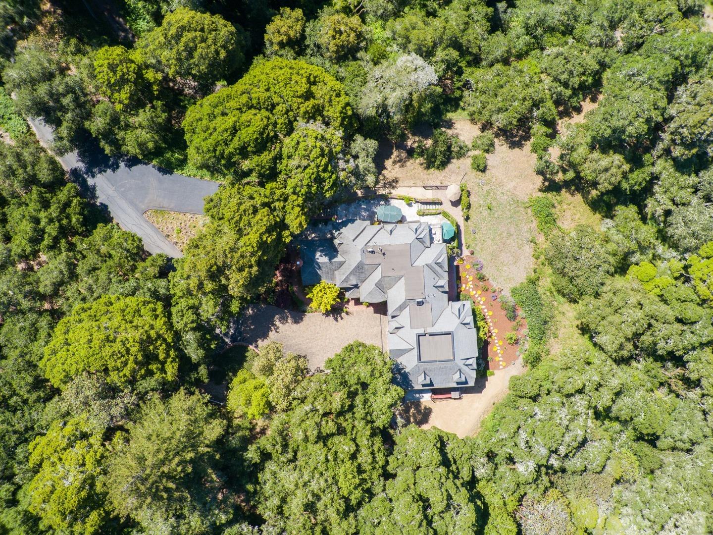 5042 Wildberry LN