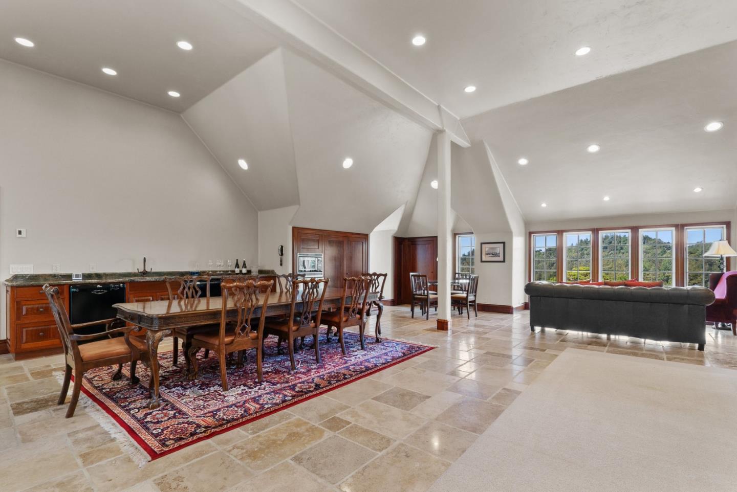 5042 Wildberry LN
