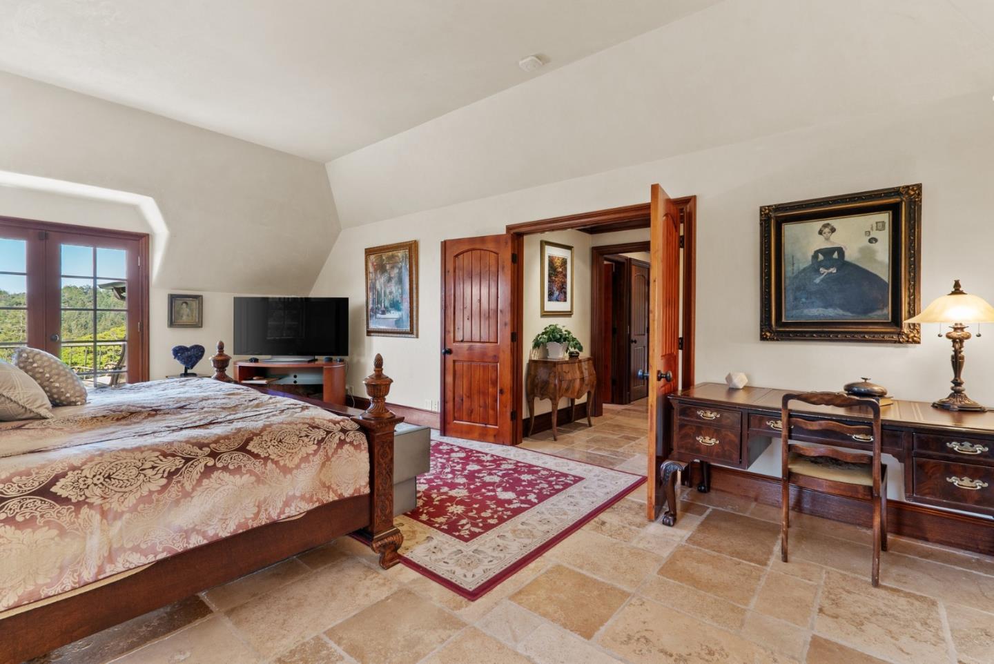 5042 Wildberry LN