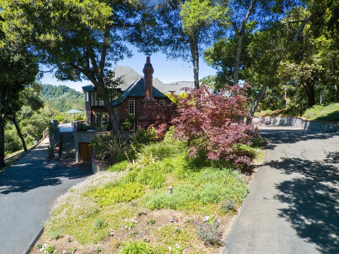 5042 Wildberry LN