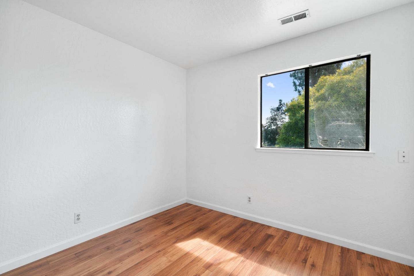 220 Green Meadow DR C