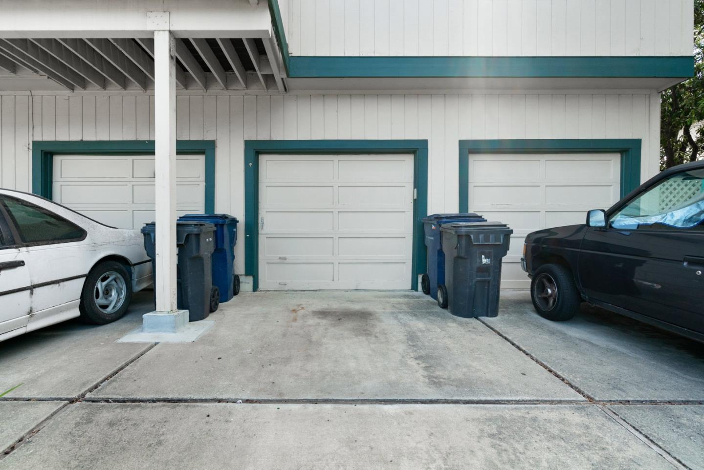 220 Green Meadow DR C