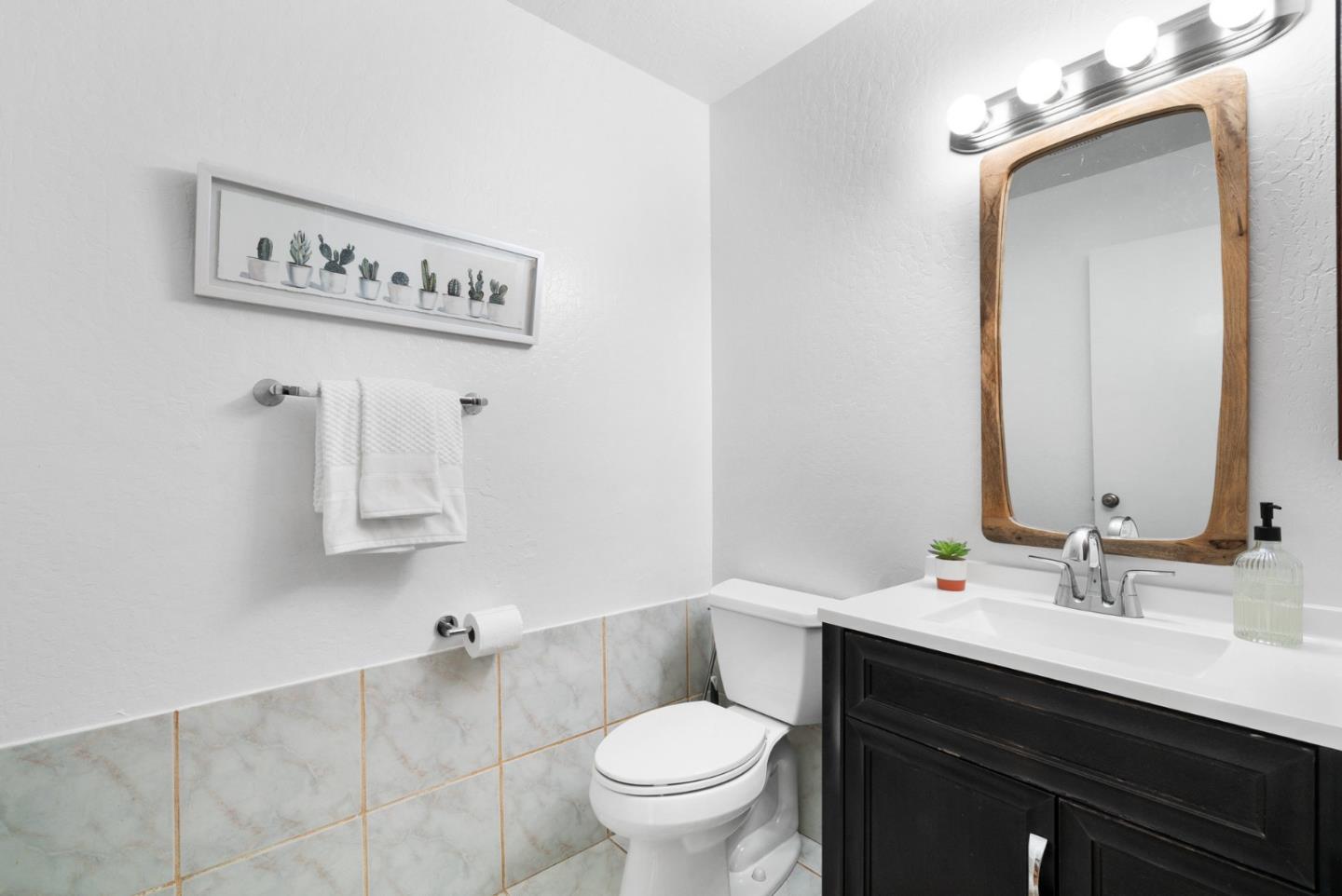 220 Green Meadow DR C