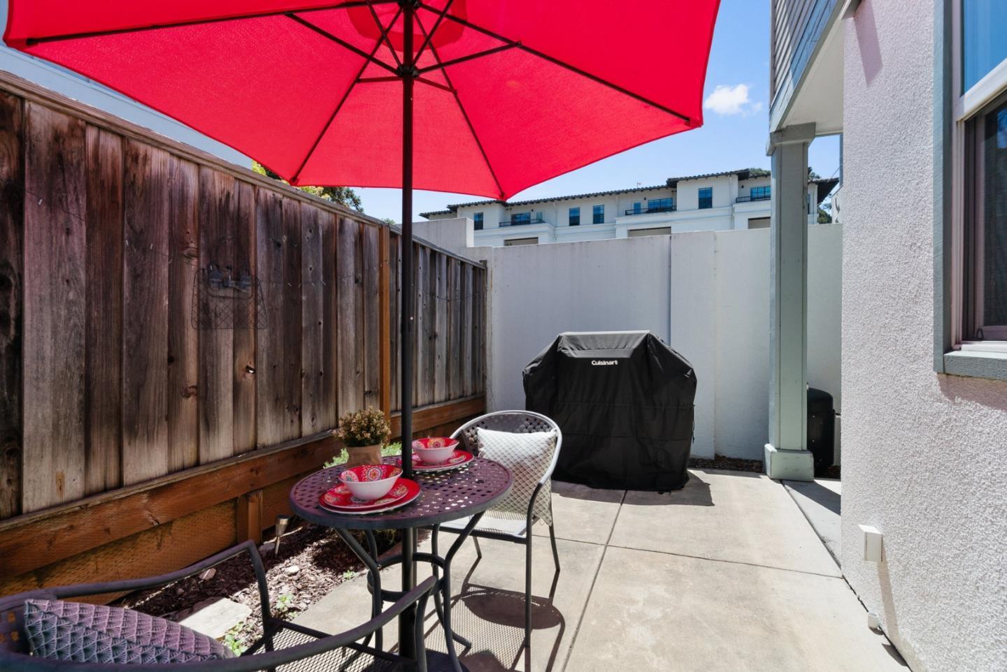 102 Reed WAY