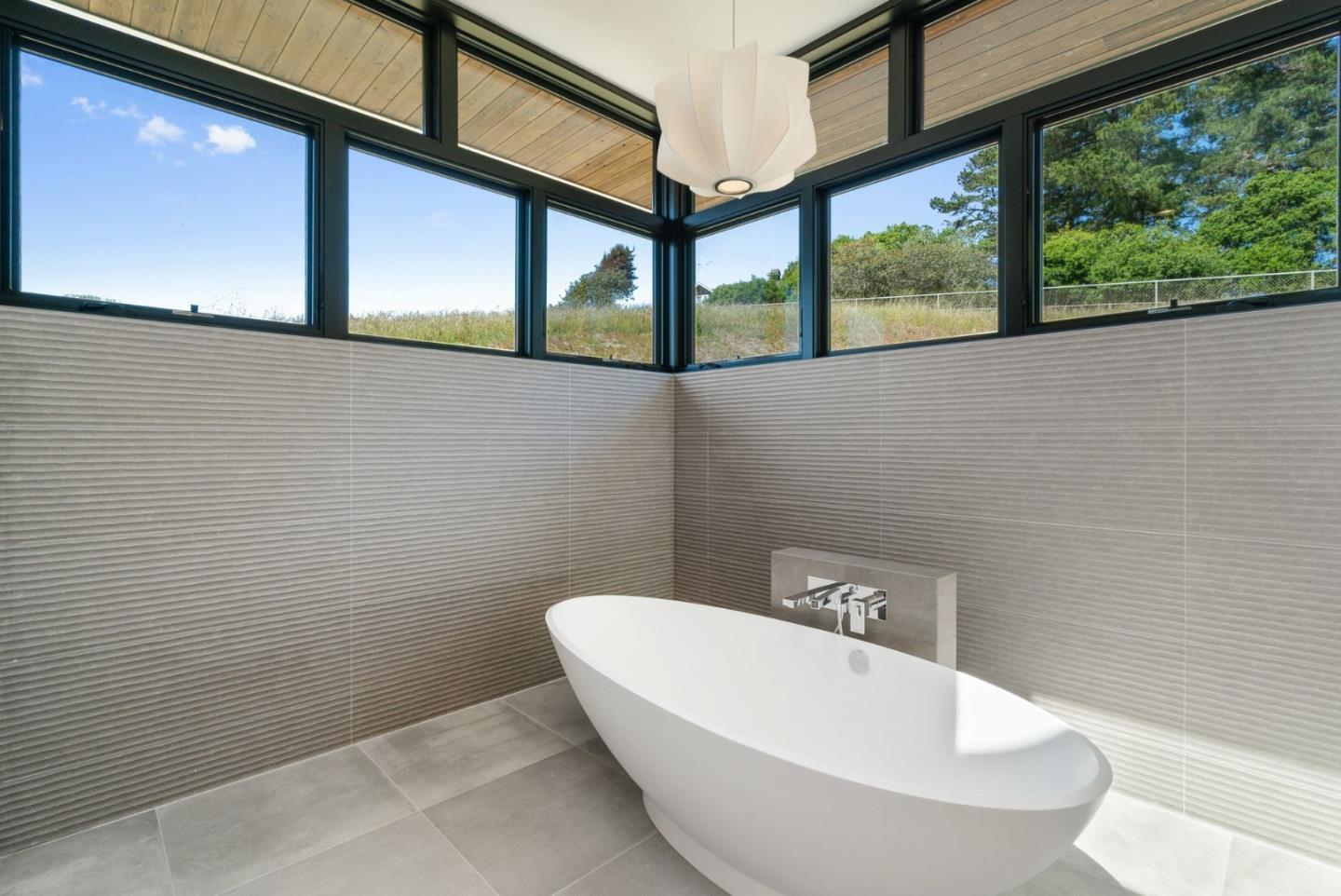 600 Sea View TER