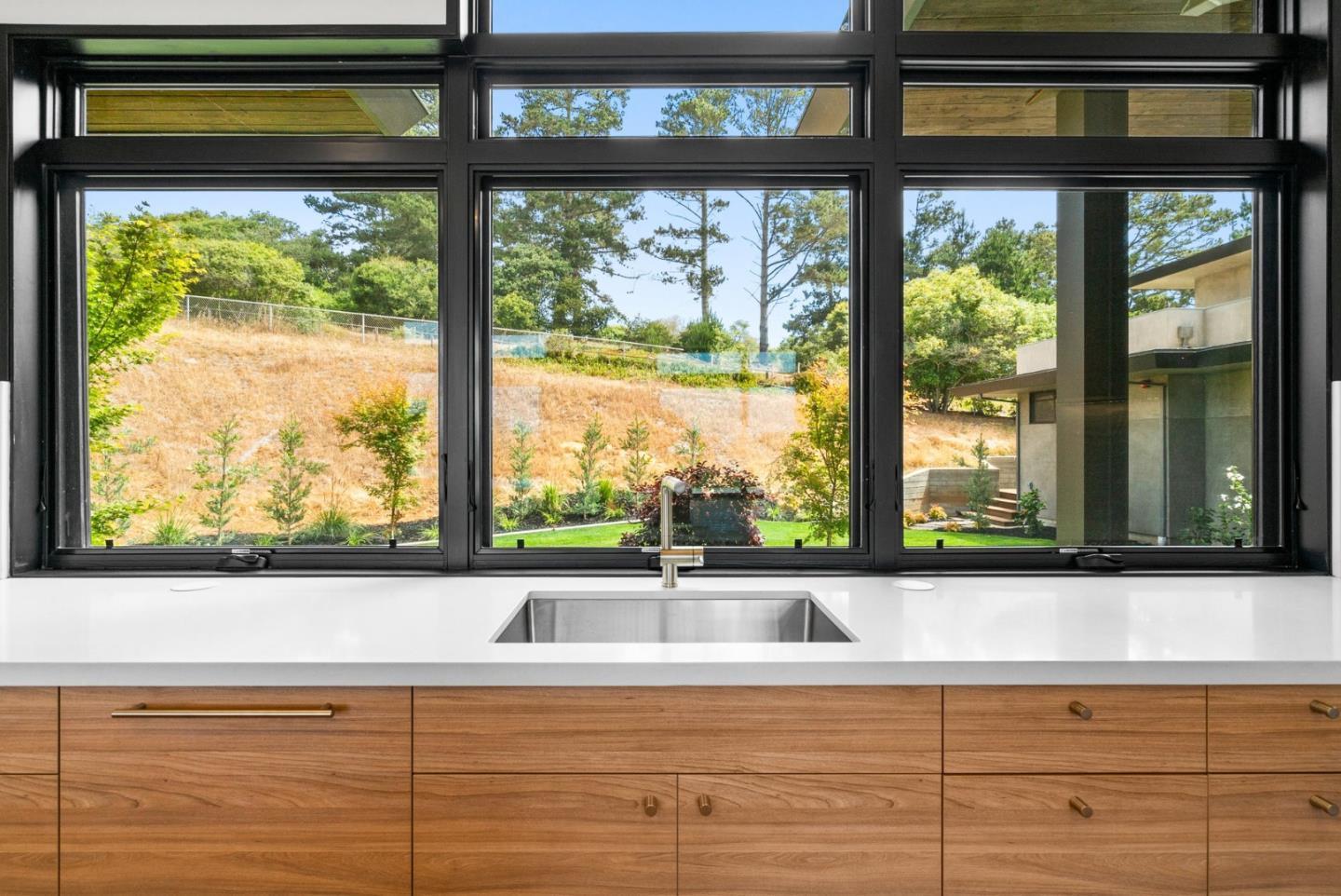600 Sea View TER