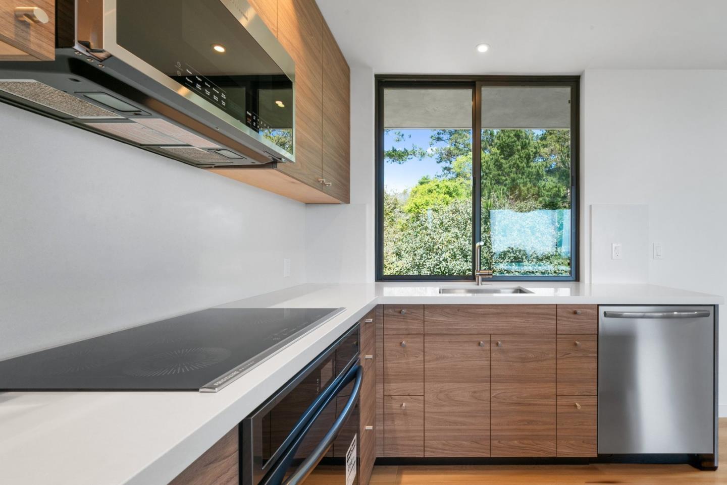 600 Sea View TER