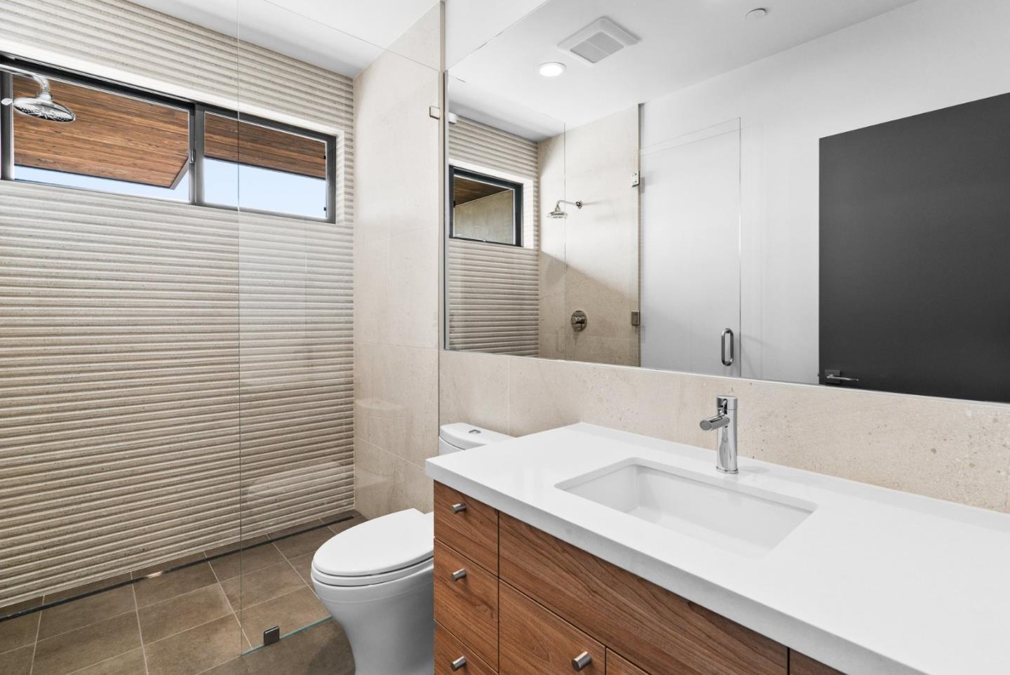 600 Sea View TER
