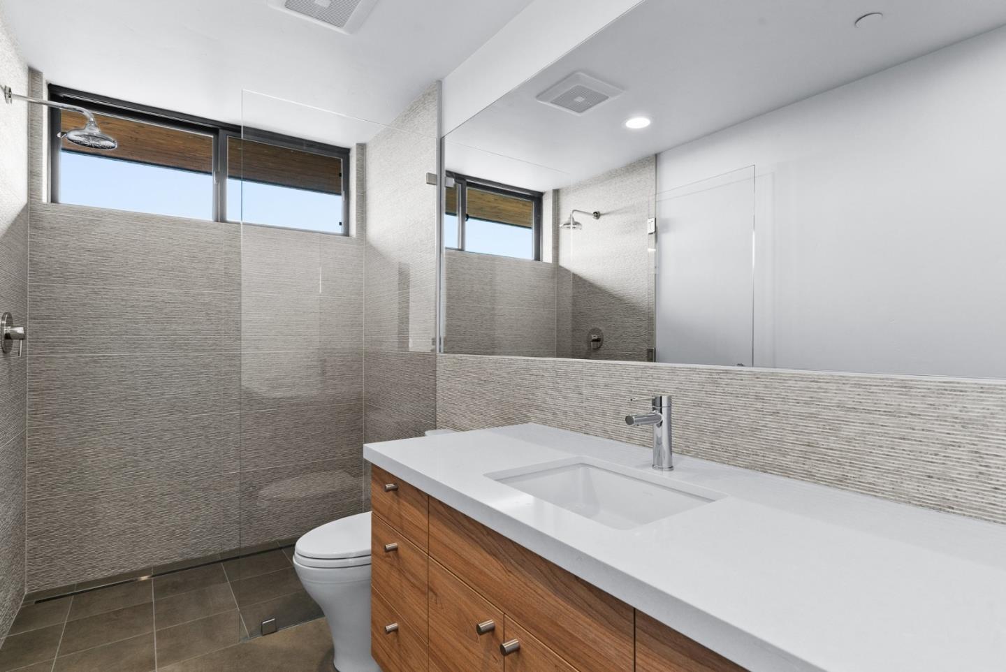 600 Sea View TER