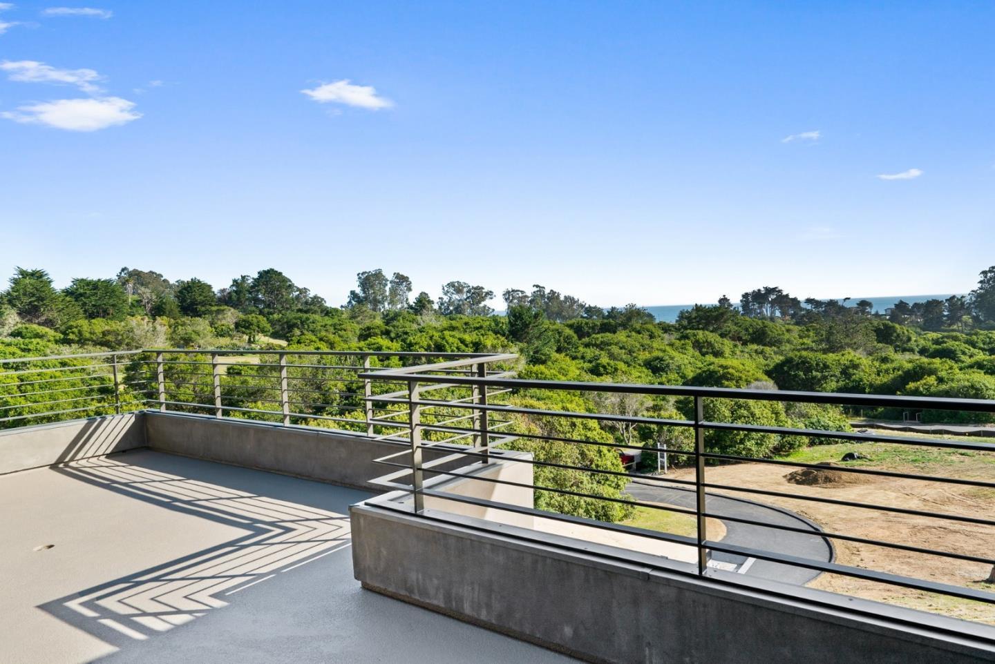 600 Sea View TER