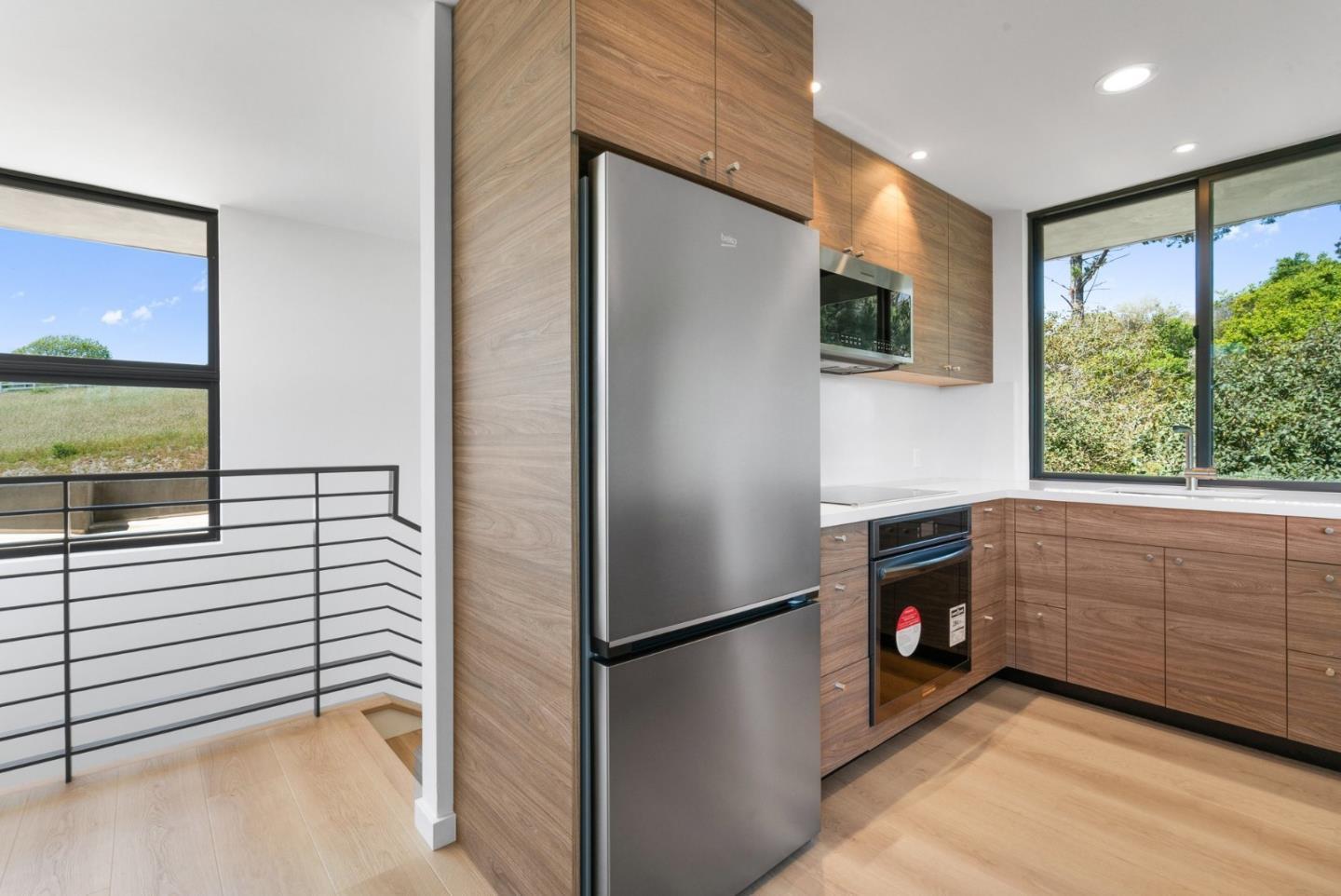 600 Sea View TER