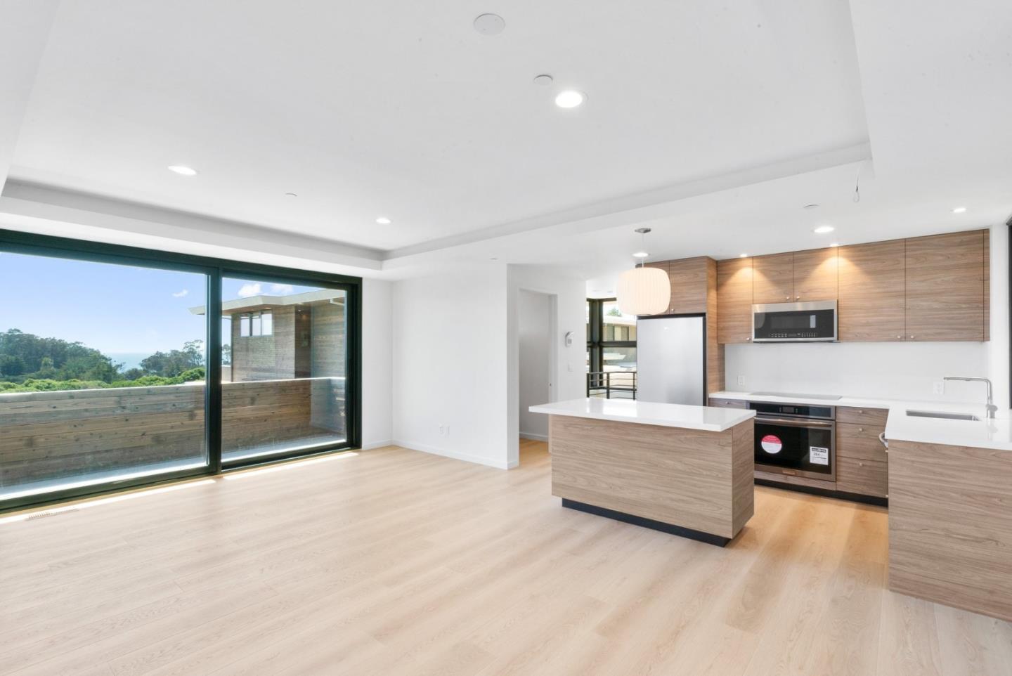 600 Sea View TER