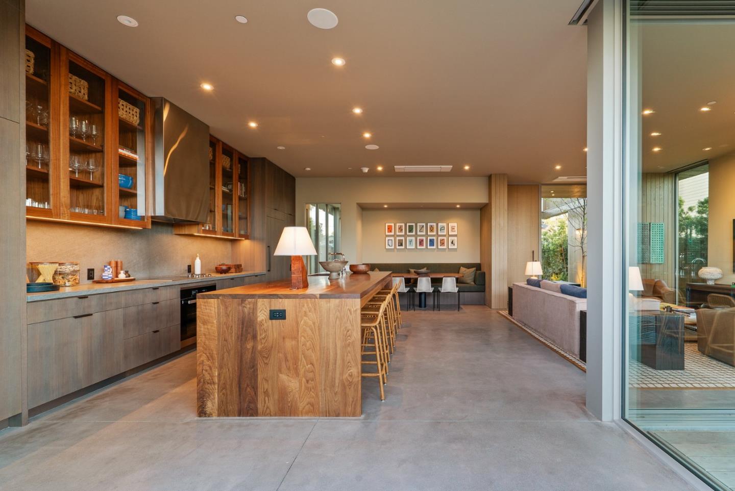 345 Oxford WAY