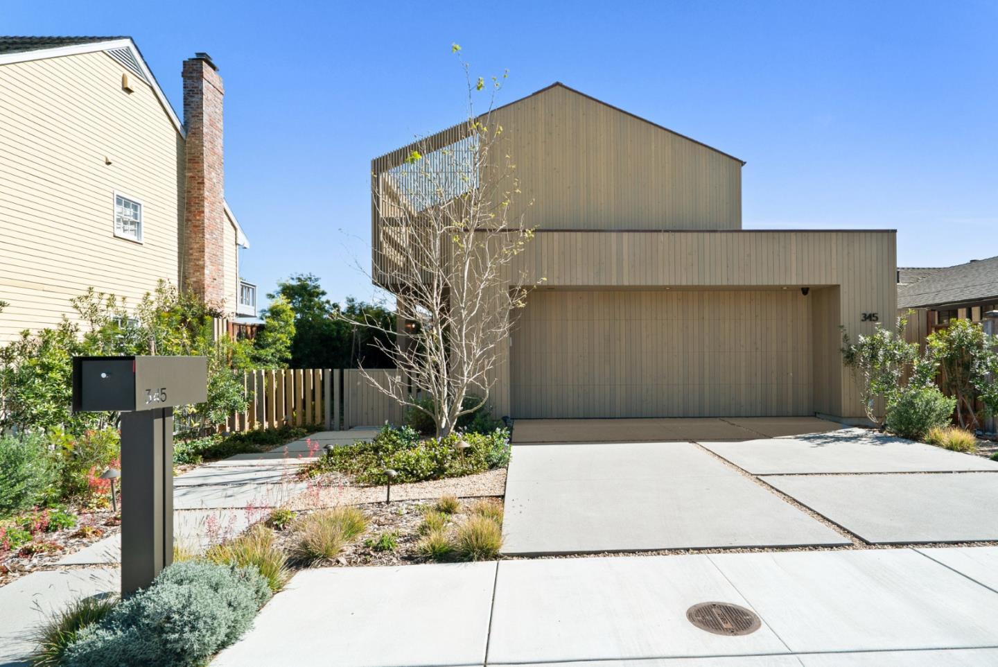 345 Oxford WAY