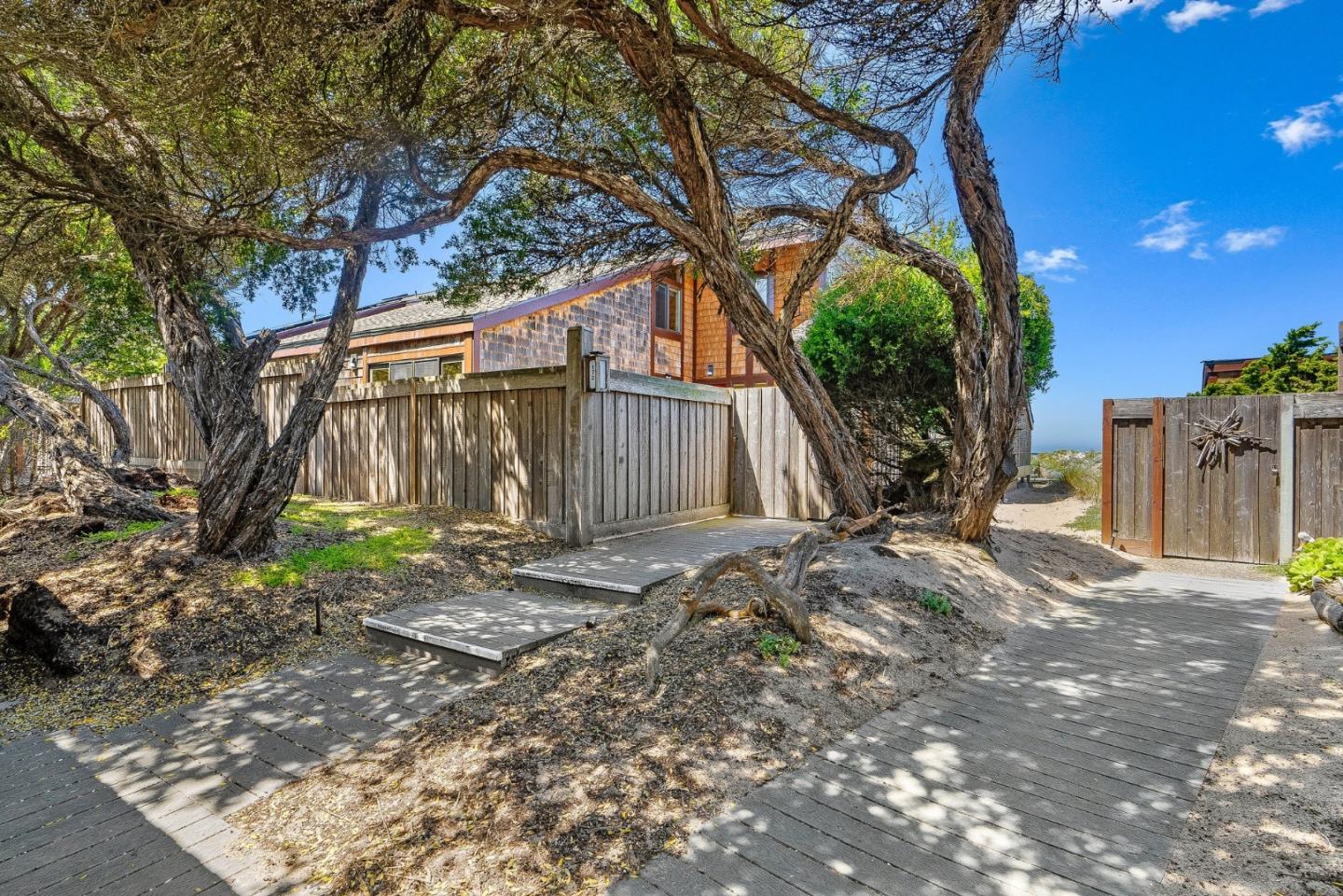 172 Monterey Dunes WAY