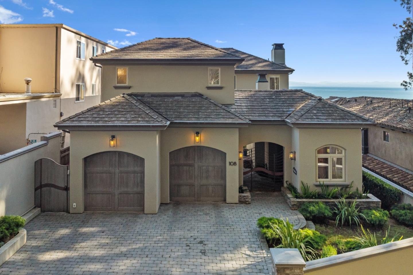 108 Grove Lane