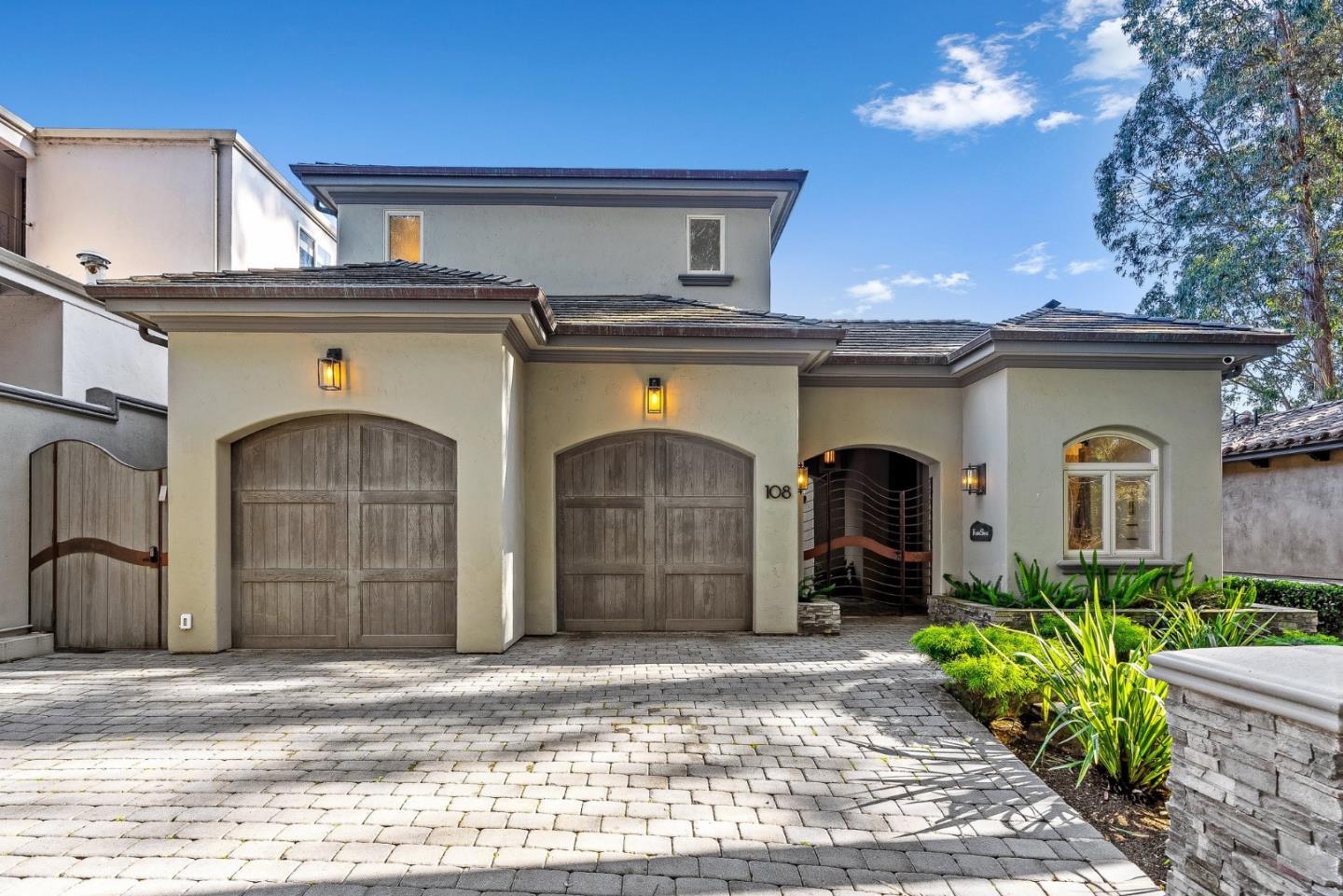 108 Grove Lane