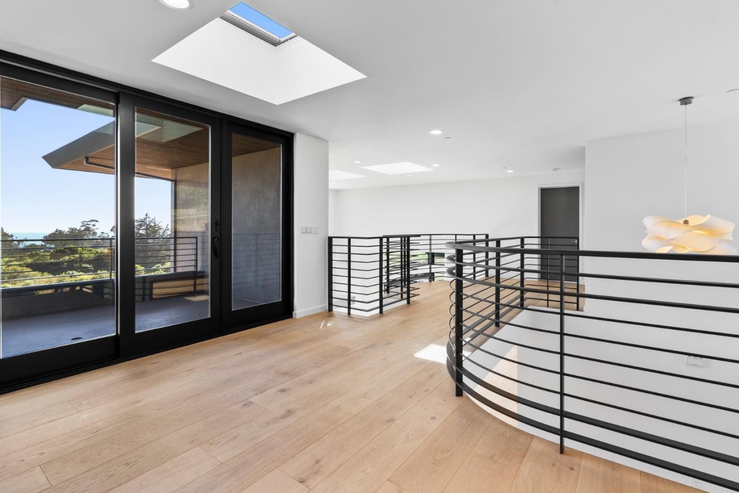 600 Seaview Terrace