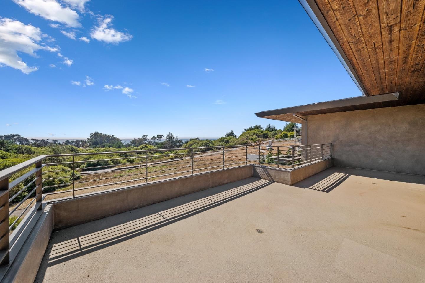 600 Seaview Terrace