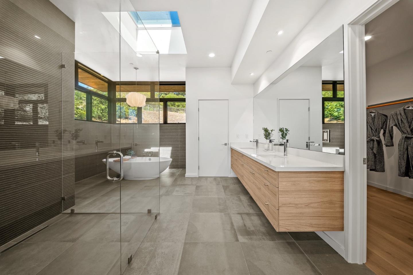 600 Seaview Terrace