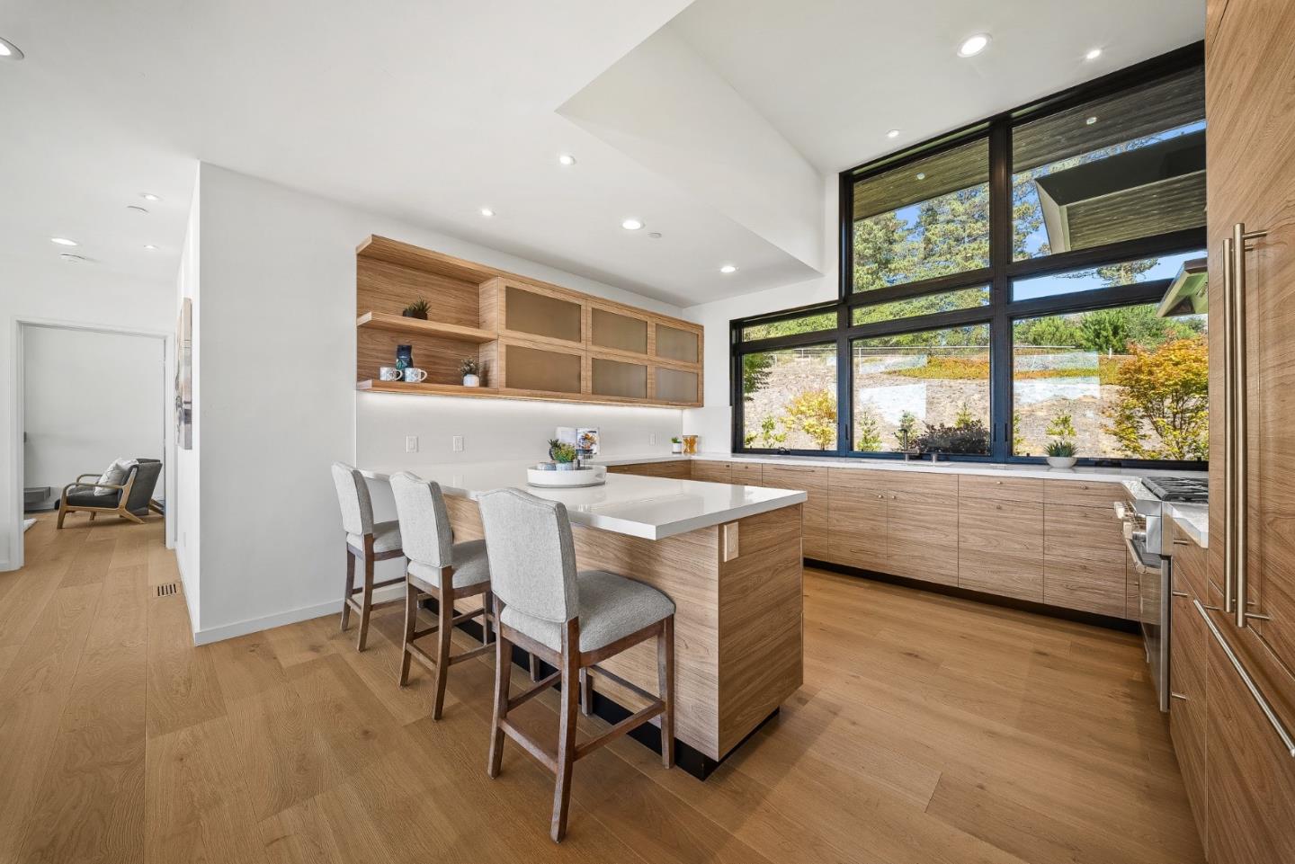 600 Seaview Terrace
