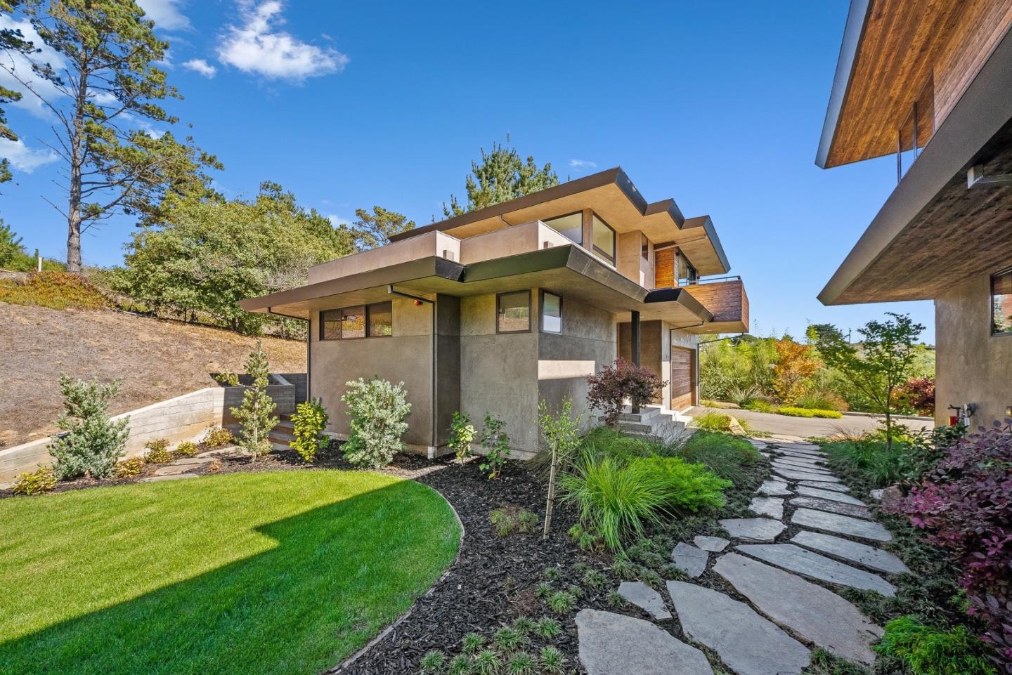 600 Seaview Terrace