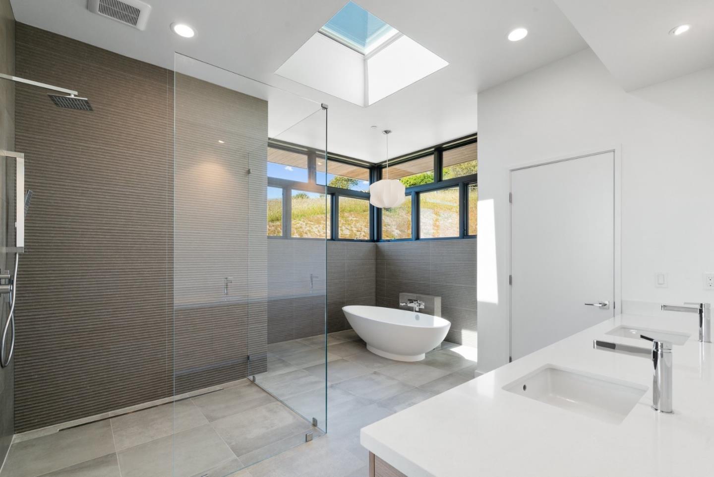 600 Seaview Terrace