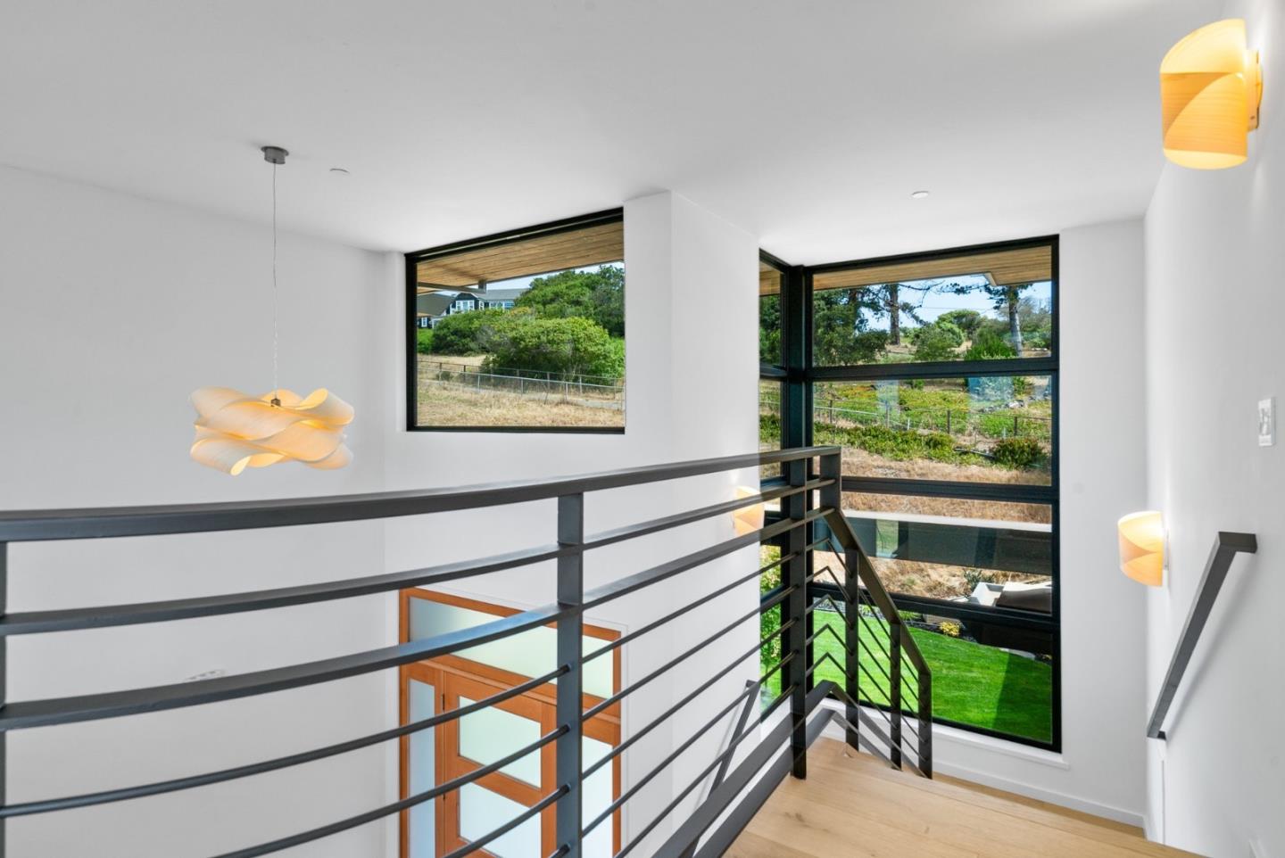 600 Seaview Terrace