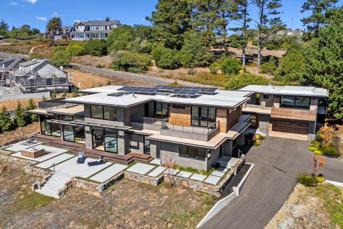 600 Seaview Terrace