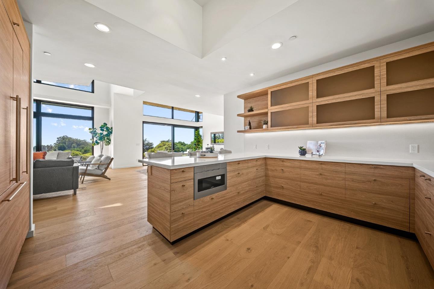 600 Seaview Terrace
