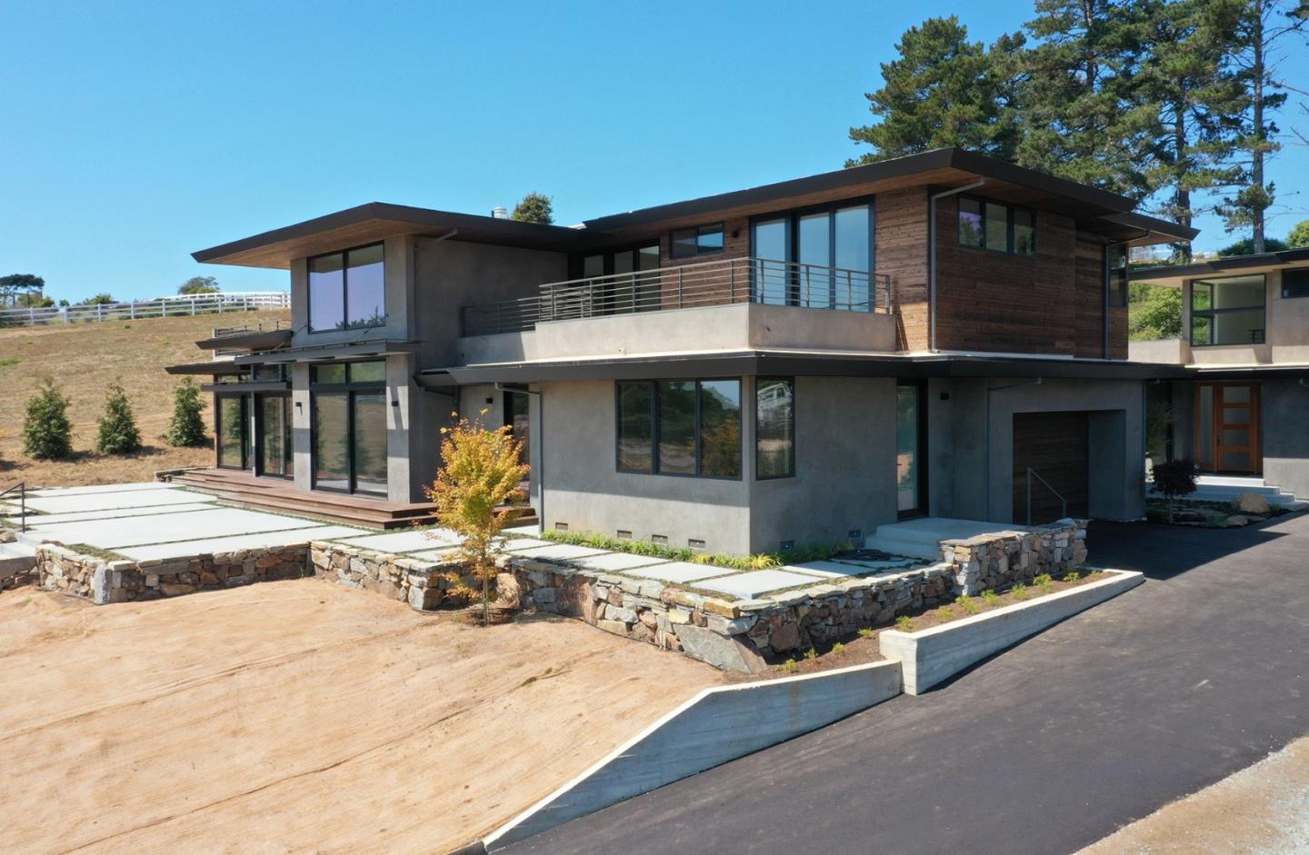 600 Seaview Terrace