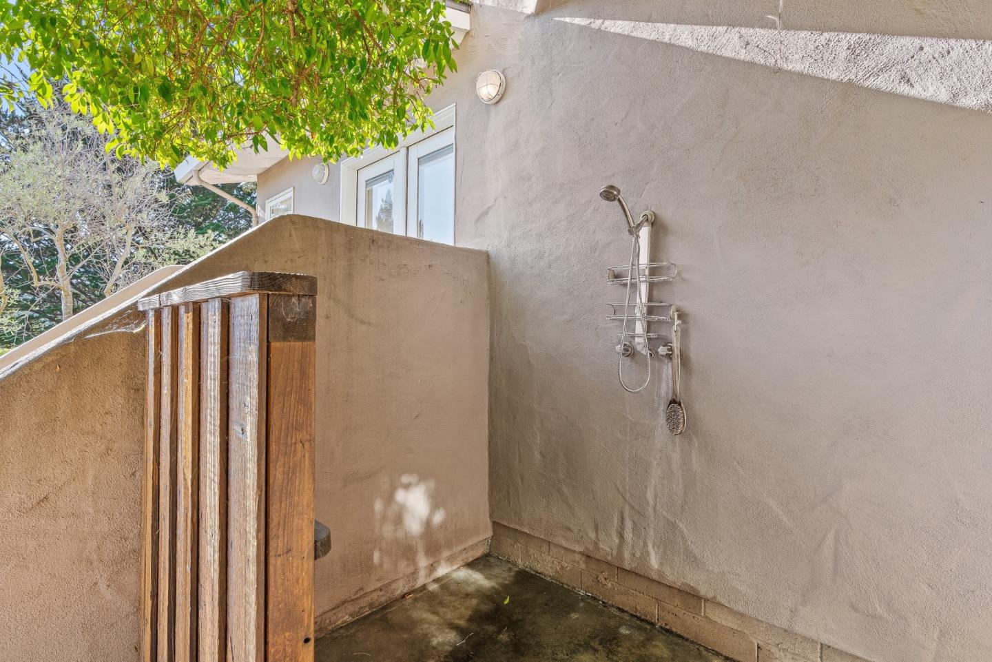 2222 Ocean Street Extension