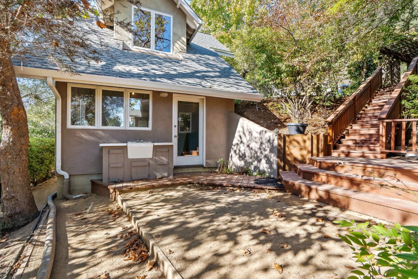 2222 Ocean Street Extension