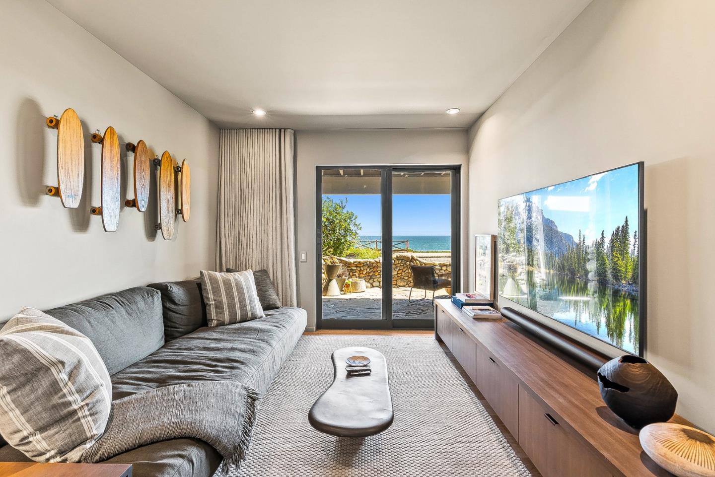 1122 West Cliff Drive