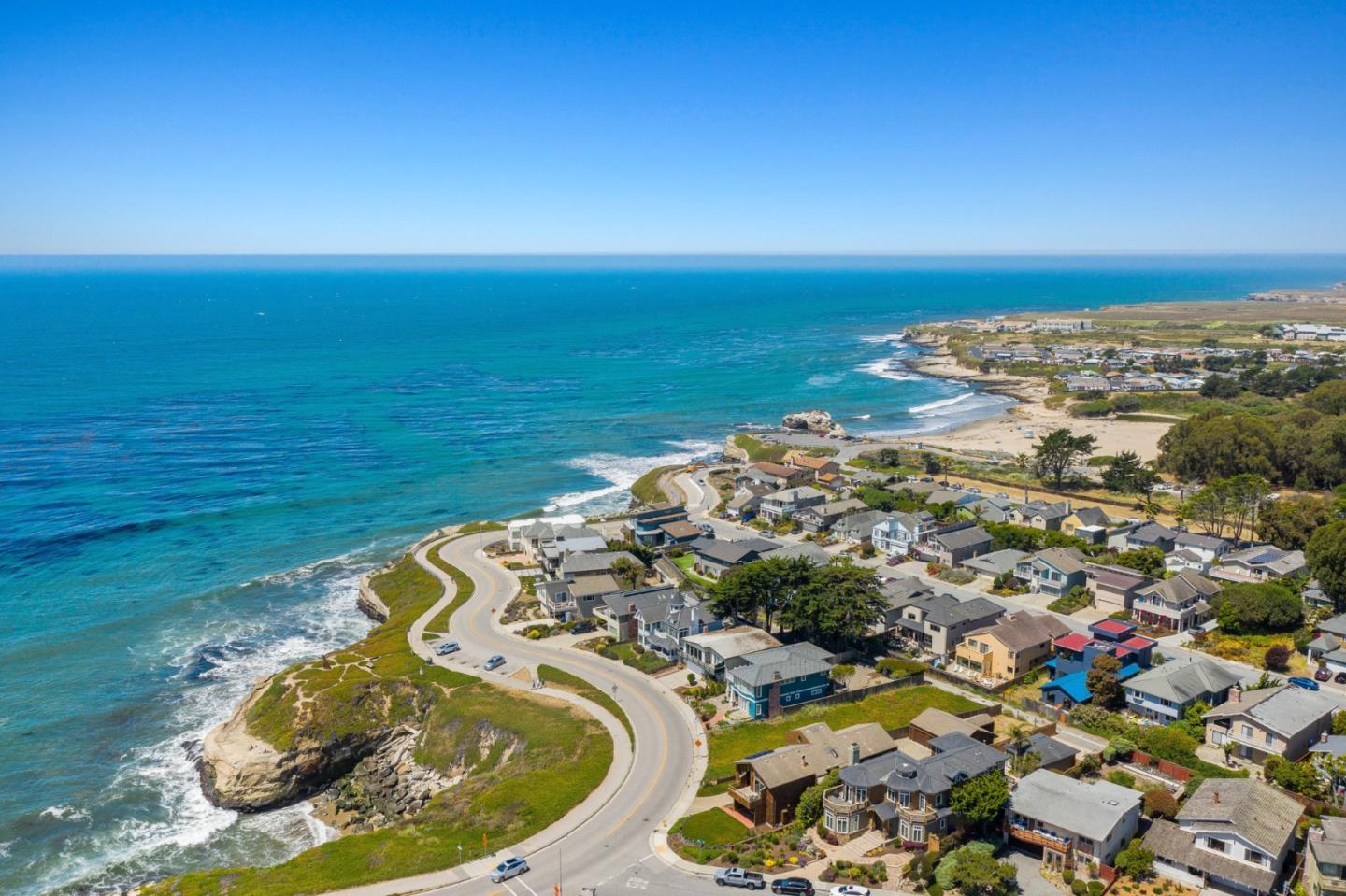 1122 West Cliff Drive