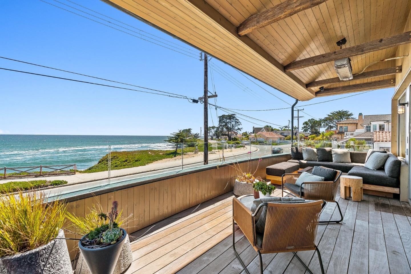 1122 West Cliff Drive