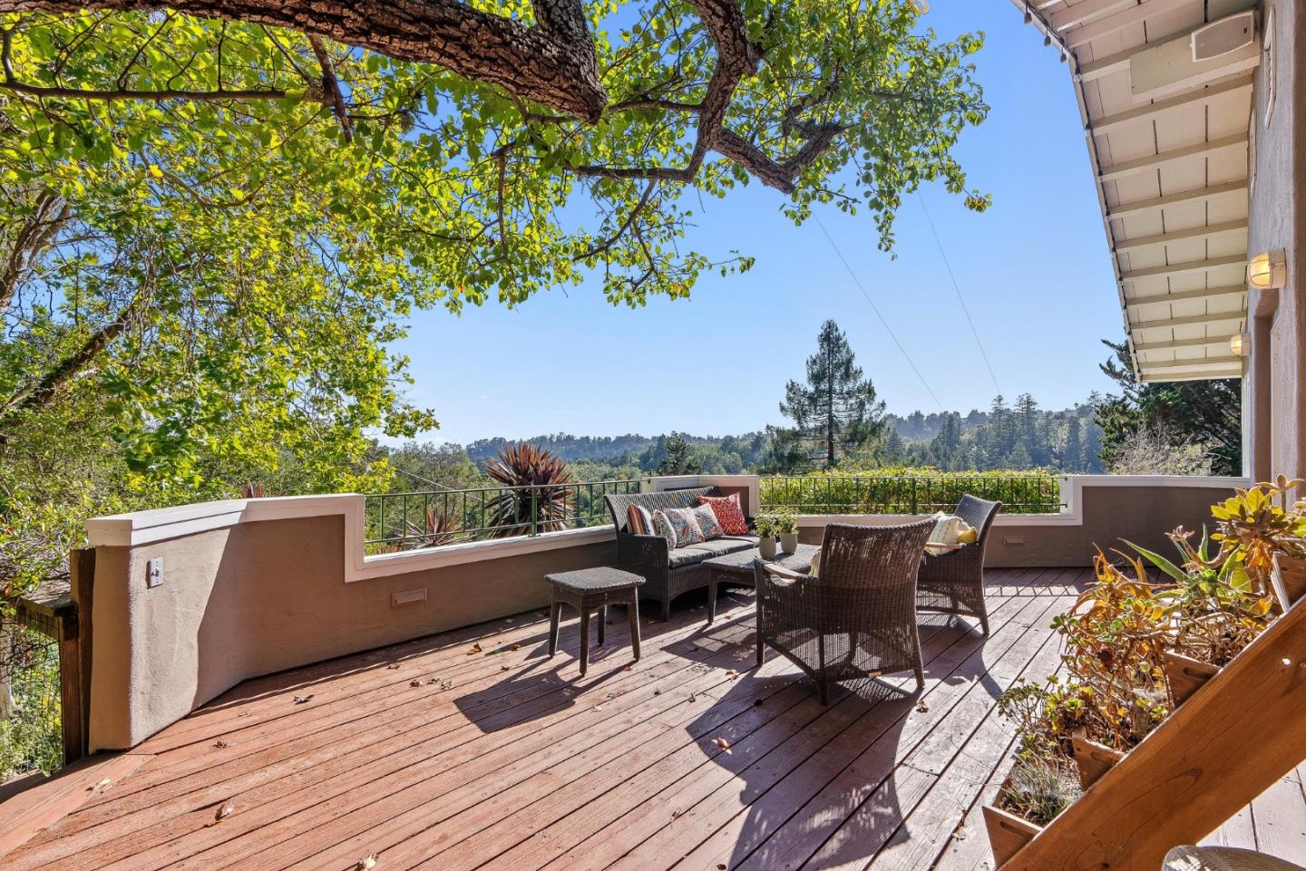 2222 Ocean Street Extension