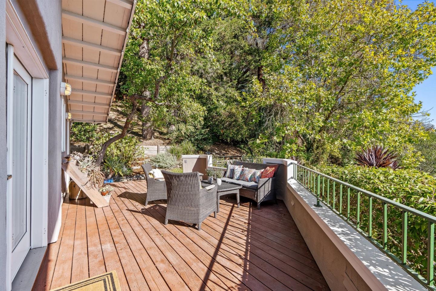 2222 Ocean Street Extension