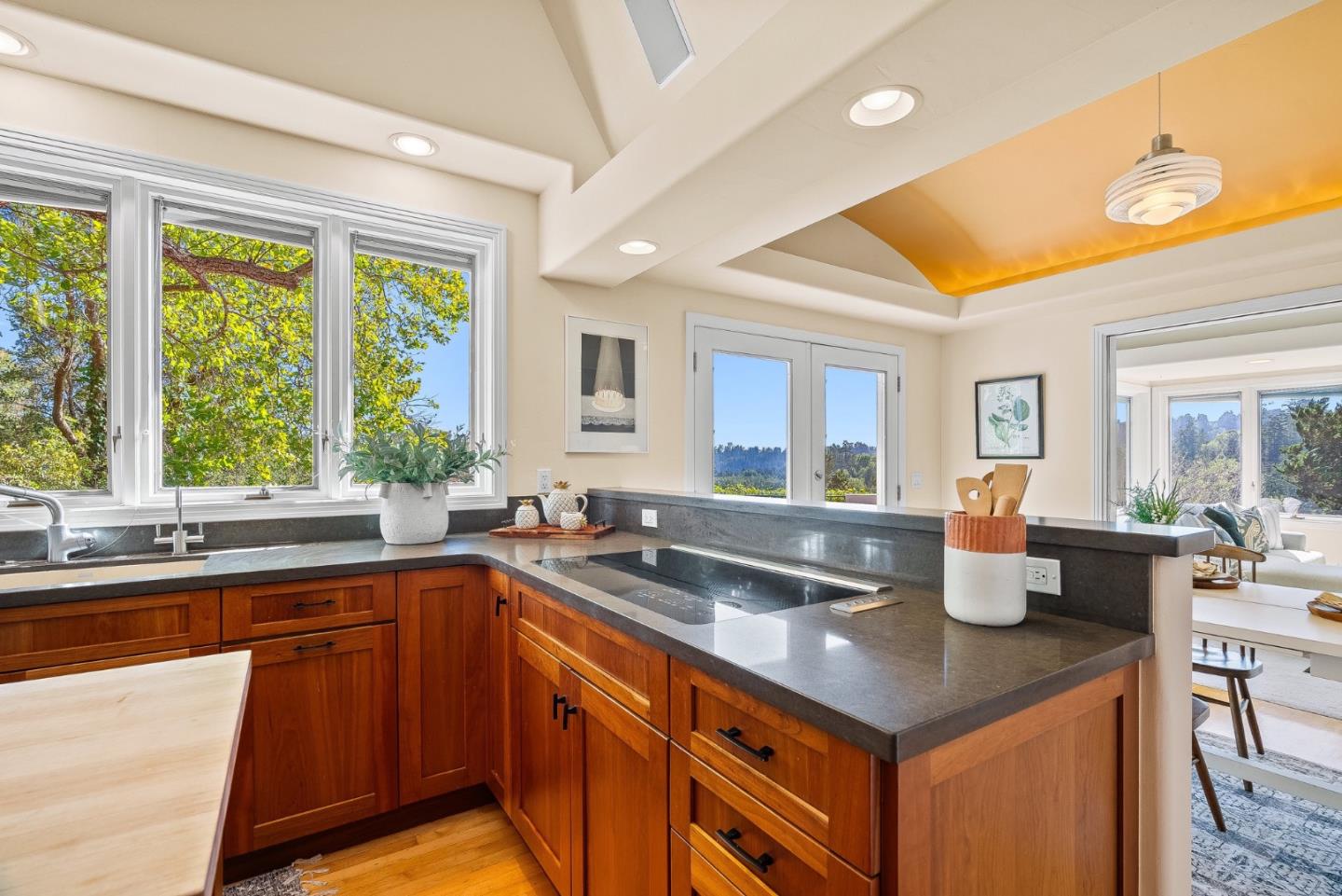 2222 Ocean Street Extension