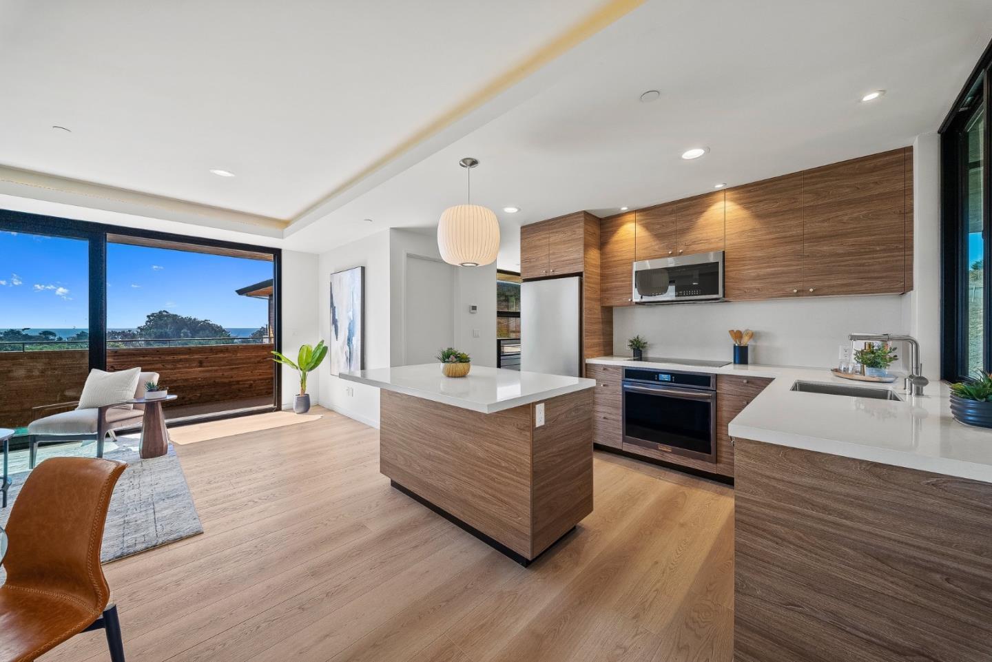 600 Sea View Terrace