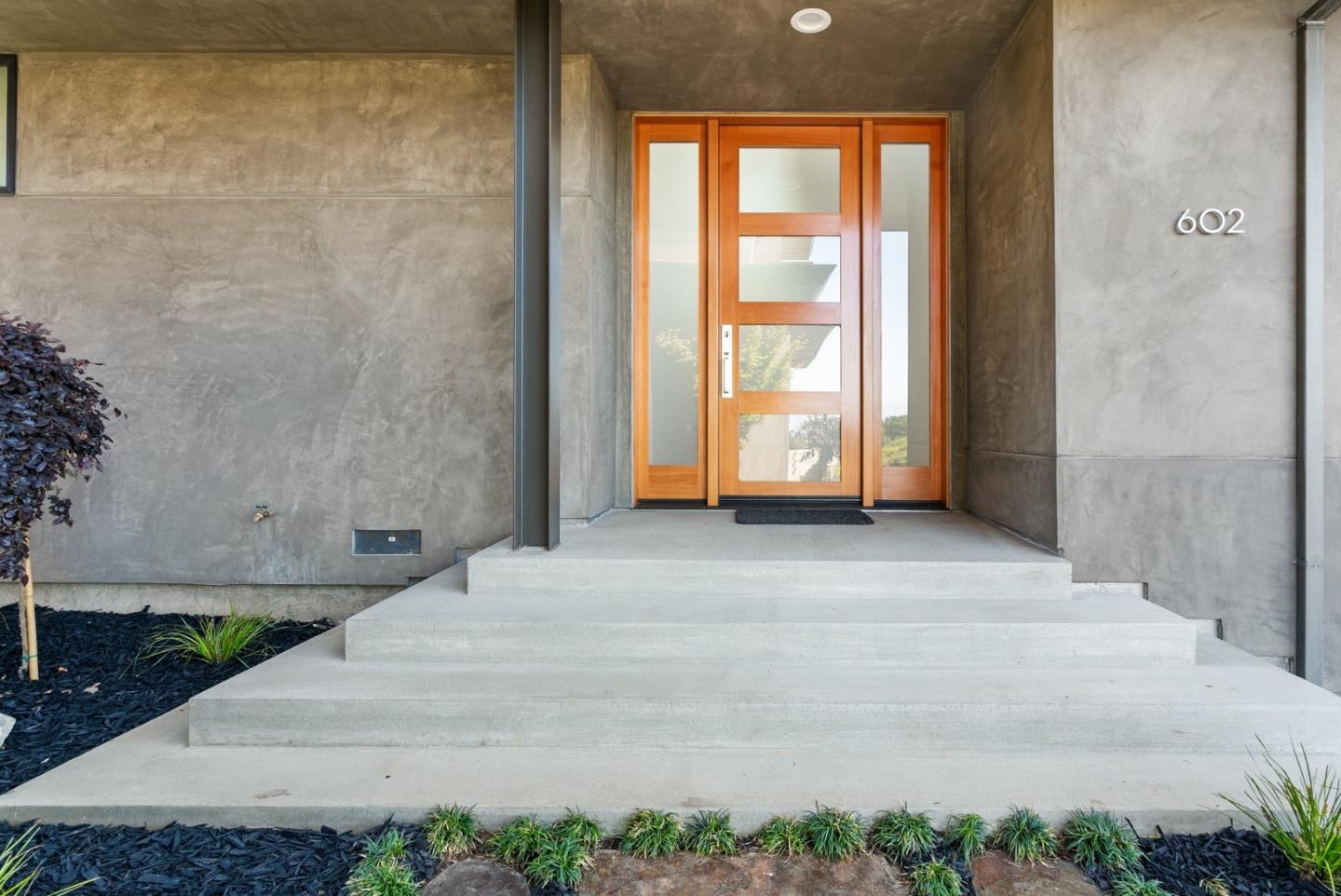 600 Sea View Terrace