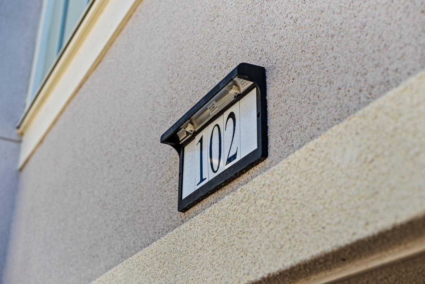 102 Skyline Vista Way