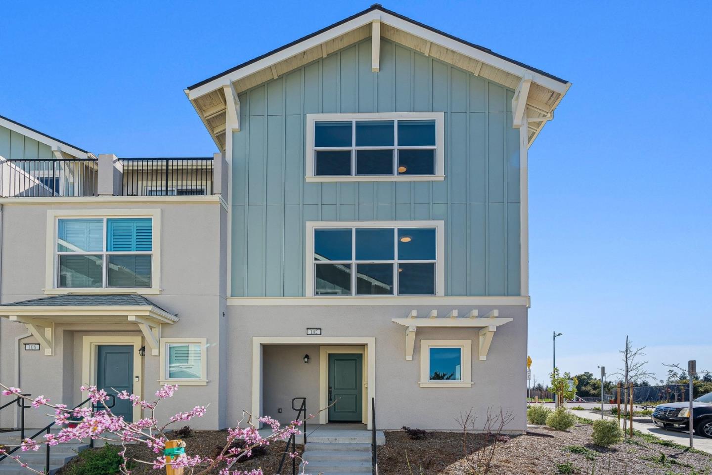 102 Skyline Vista Way